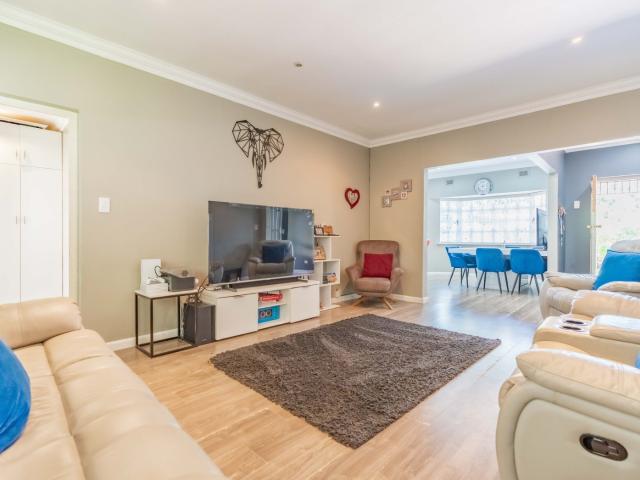 3 Bedroom Townhouse For Sale in Gillitts
