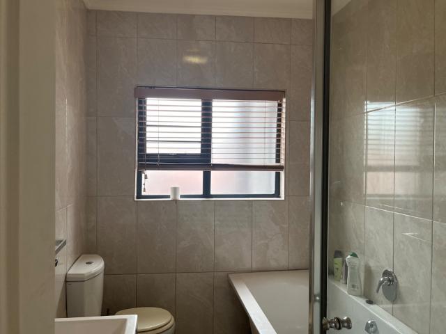 3 Bedroom Townhouse For Sale in Gleneagles