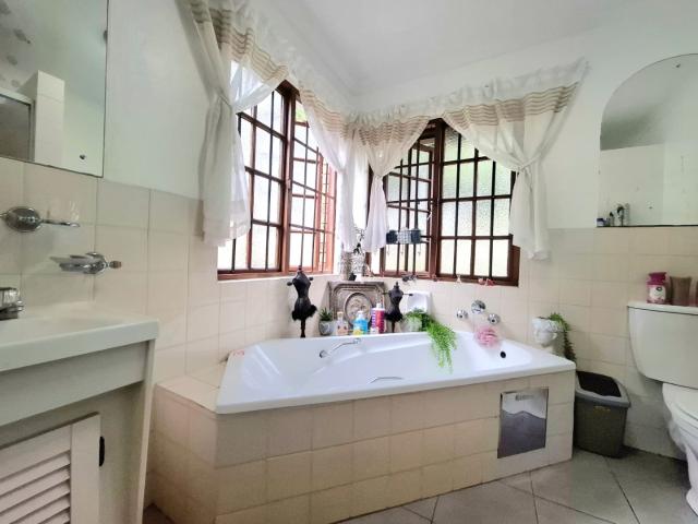 3 Bedroom Townhouse For Sale in Goedeburg