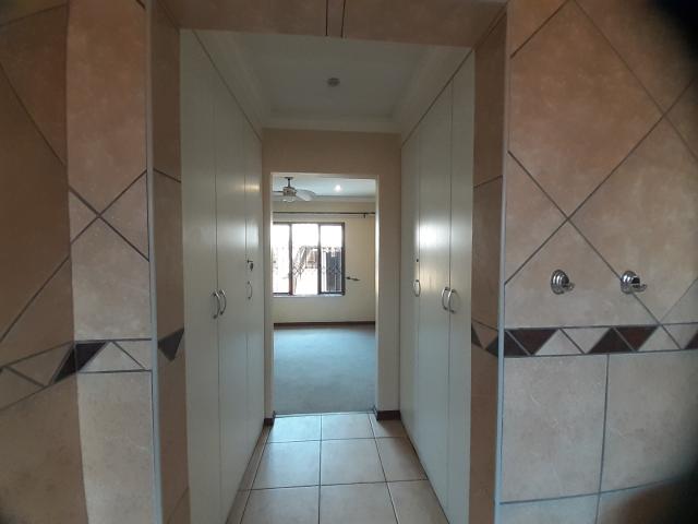 3 Bedroom Townhouse For Sale in Hughes