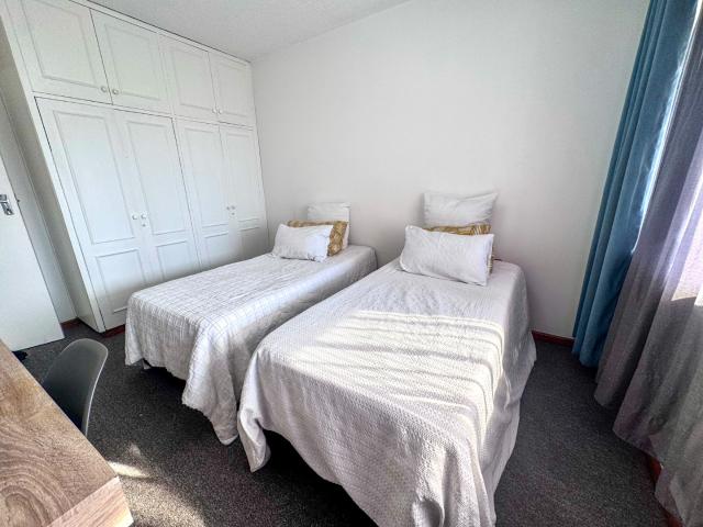 3 Bedroom Townhouse For Sale in Humewood Extension