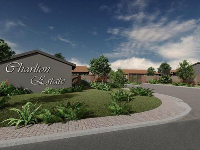 3 Bedroom Townhouse For Sale in Heuwelsig