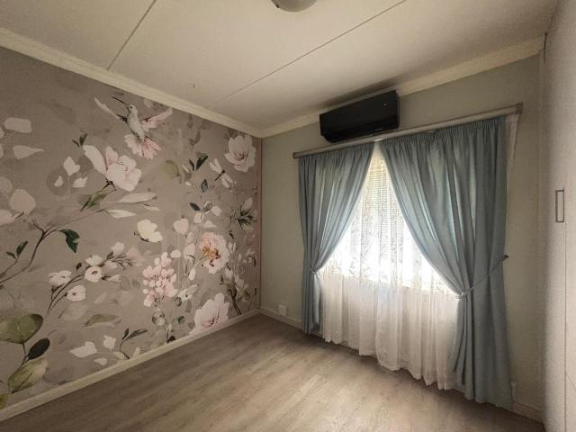 3 Bedroom Townhouse For Sale in Hospitaalpark
