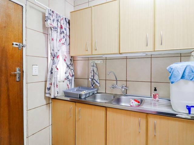 3 Bedroom Townhouse For Sale in Irene Park