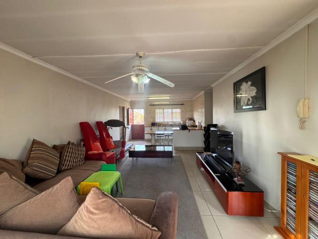 3 Bedroom Townhouse For Sale in Kokstad