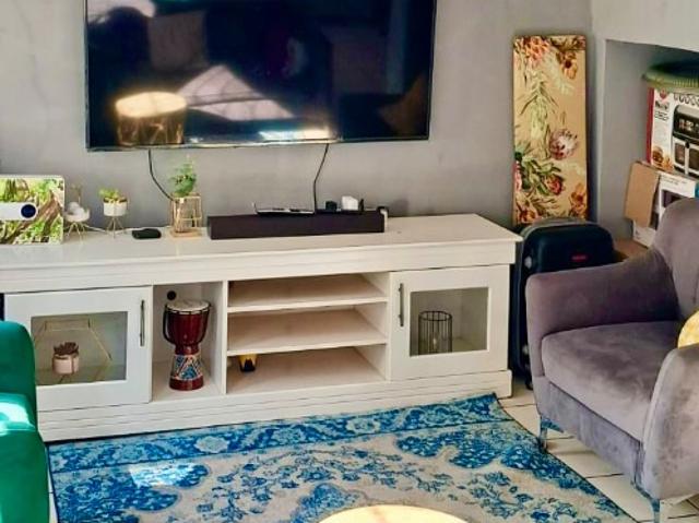 3 Bedroom Townhouse For Sale in Parklands