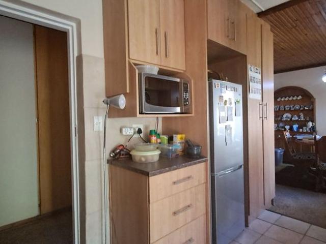 3 bedroom townhouse for sale in pellisier