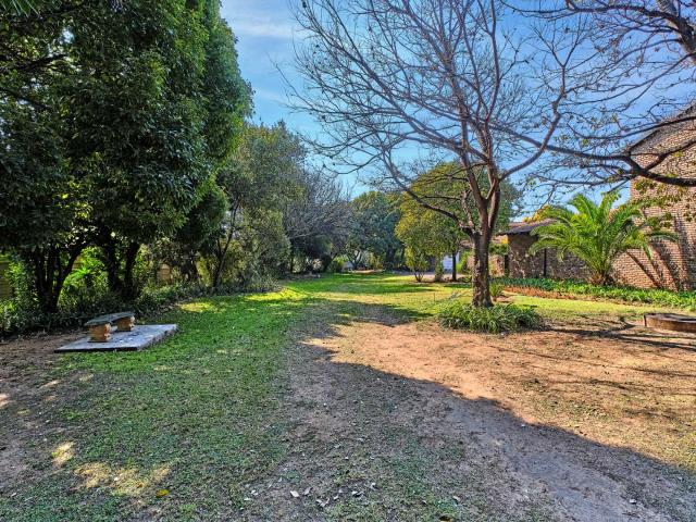 3 Bedroom Townhouse For Sale in Randpark Ridge