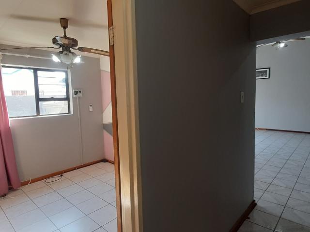 3 Bedroom Townhouse For Sale in Rhodesdene