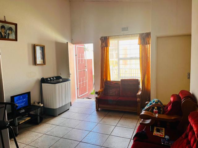 3 Bedroom Townhouse For Sale in Ridgeway