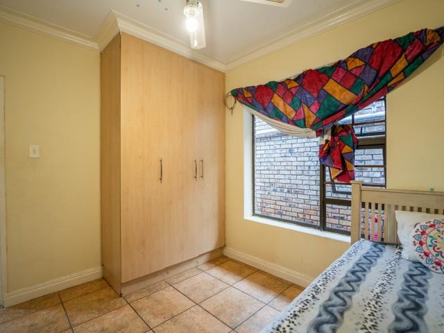 3 Bedroom Townhouse For Sale in Sunnyside