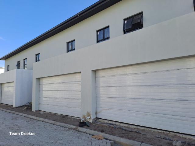 3 Bedroom Townhouse For Sale in Sandown