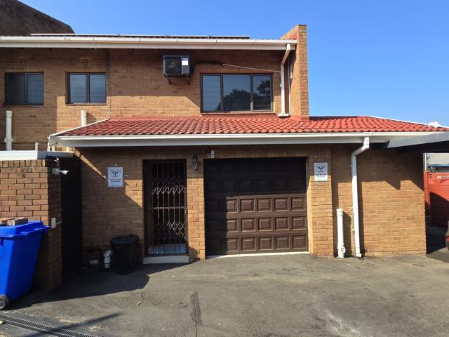 3 Bedroom Townhouse For Sale in Scottburgh Central