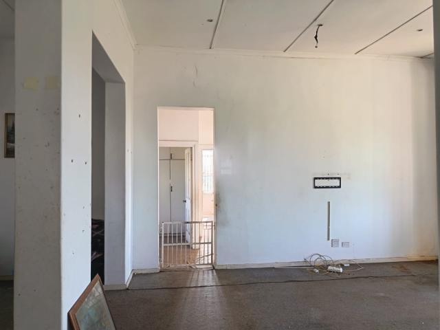 3 Bedroom Townhouse For Sale in Sea View