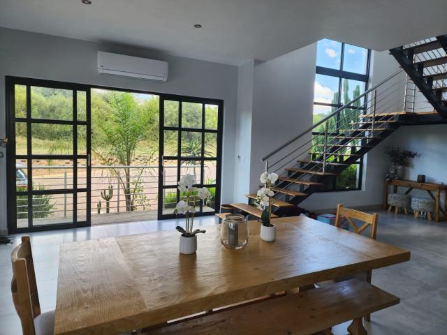 3 Bedroom Townhouse For Sale in The Islands Estates