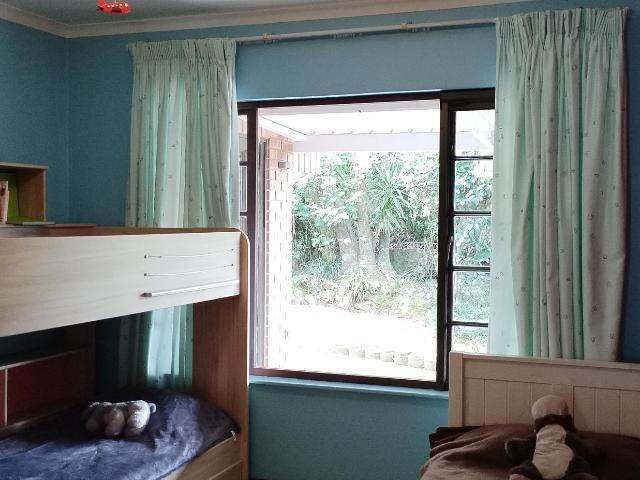 3 Bedroom Townhouse For Sale in Town Bush Valley