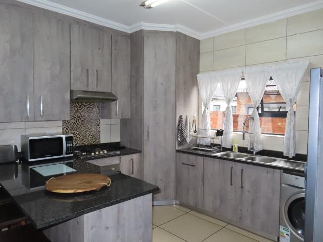 3 Bedroom Townhouse For Sale in Van Der Hoff Park