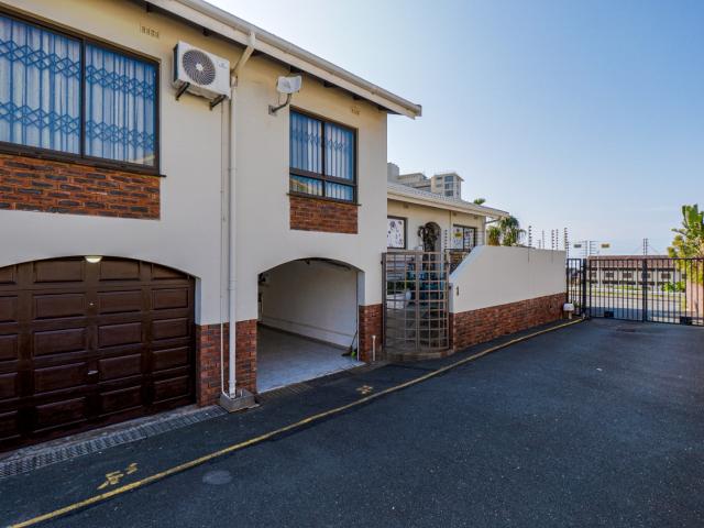 3 Bedroom Townhouse For Sale in Warner Beach