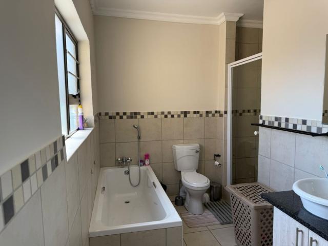 3 Bedroom Townhouse For Sale in Waterval East