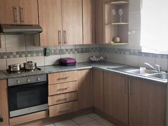 3 Bedroom Townhouse For Sale in Welgelegen