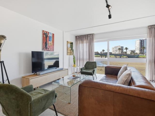 3 Bedroom Townhouse For Sale in Woodbridge Island