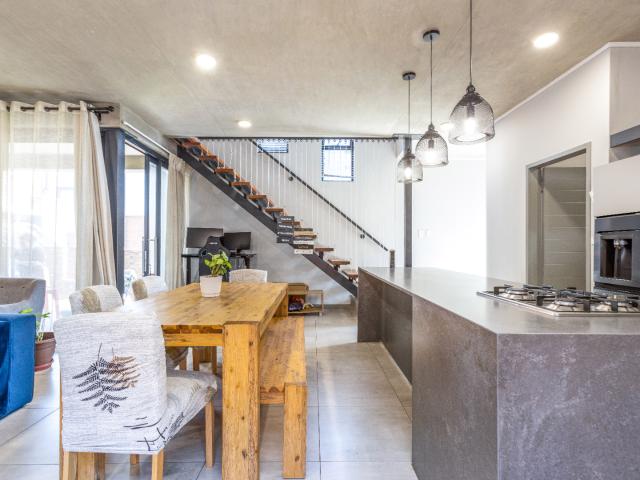 3 Bedroom Townhouse For Sale in Zandspruit