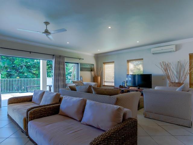 3 Bedroom Townhouse For Sale in Zinkwazi Beach