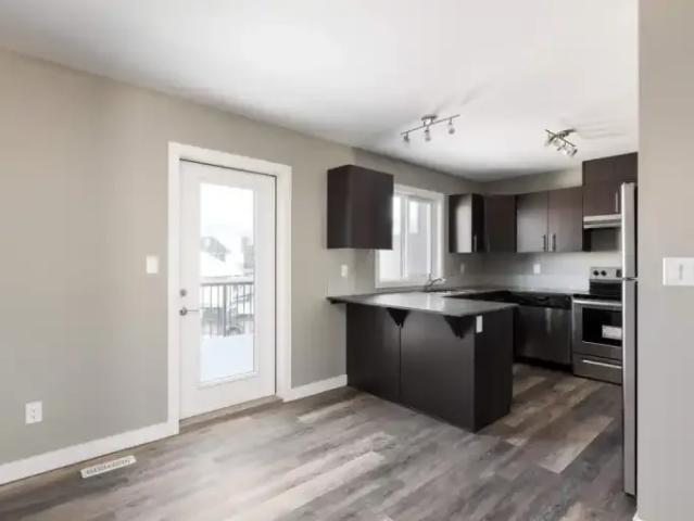3 Bedroom Townhouse Fort McMurray AB 104178444