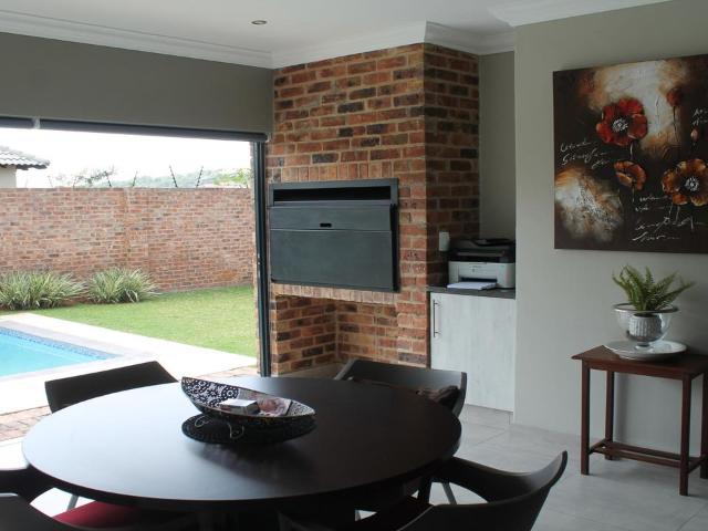 3 Bedroom townhouse freehold for sale in Nelspruit Ext 14