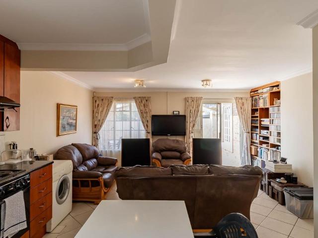 3 Bedroom townhouse freehold for sale in Albertville, Johannesburg
