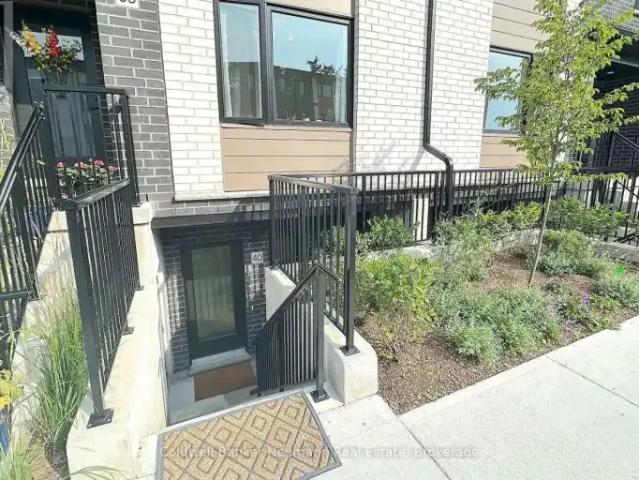 3 Bedroom Townhouse Guelph ON LS102847379
