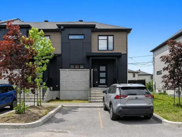 3 Bedroom Townhouse Gatineau QC 103355218