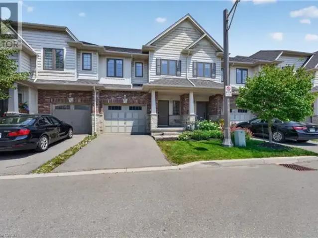 3 Bedroom Townhouse Grimsby ON 103695216