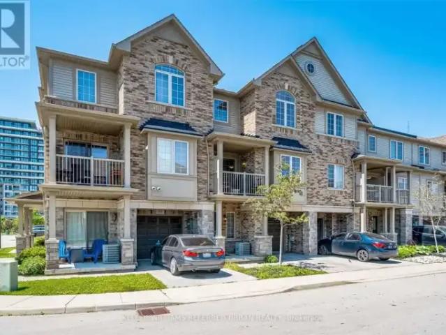 3 Bedroom Townhouse Grimsby ON 103840298