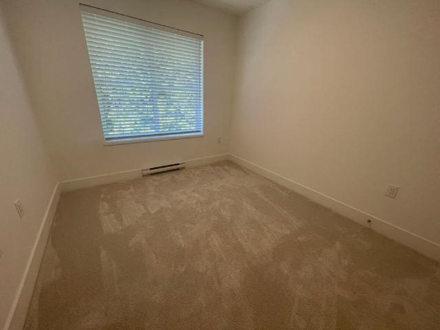 3 Bedroom Townhouse in McKenzie Mews!