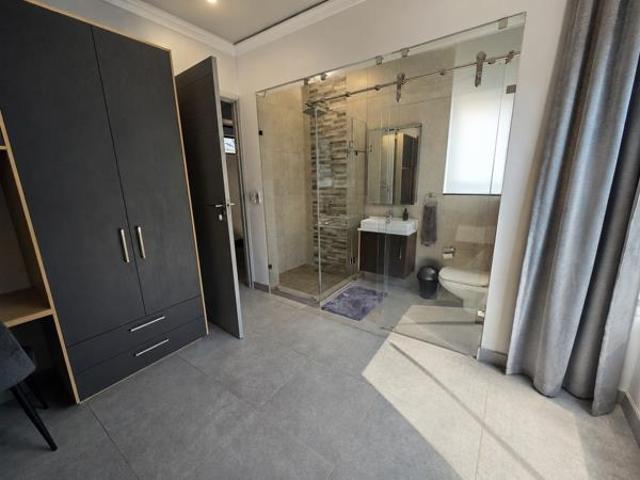 3 Bedroom Townhouse in Menlo Park