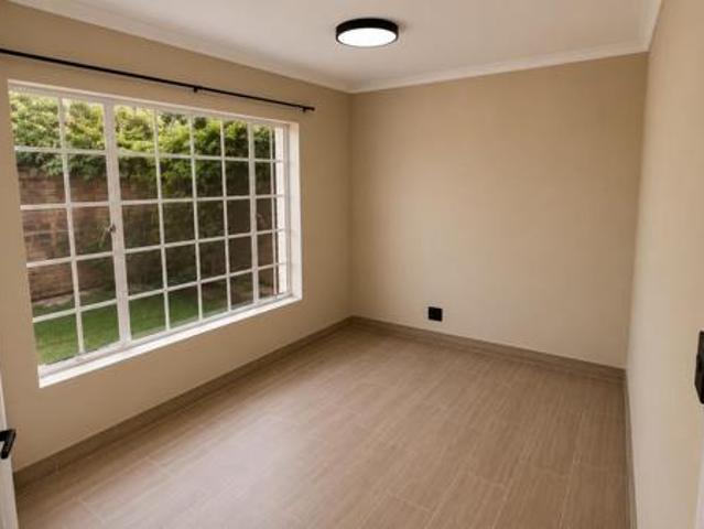 3 Bedroom Townhouse in Meyerspark