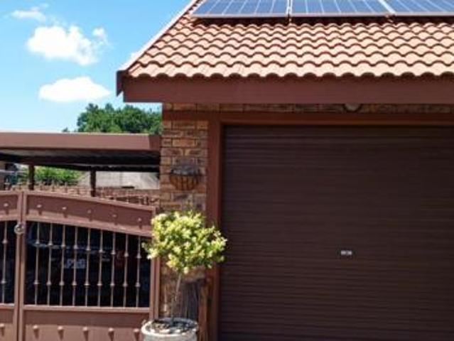 3 Bedroom Townhouse in Meyerton Central