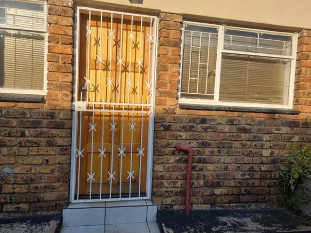 3 Bedroom Townhouse in Middelburg Central