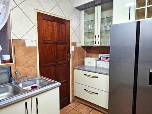 3 Bedroom Townhouse in Middelburg South