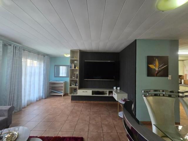3 Bedroom Townhouse in Middelburg South
