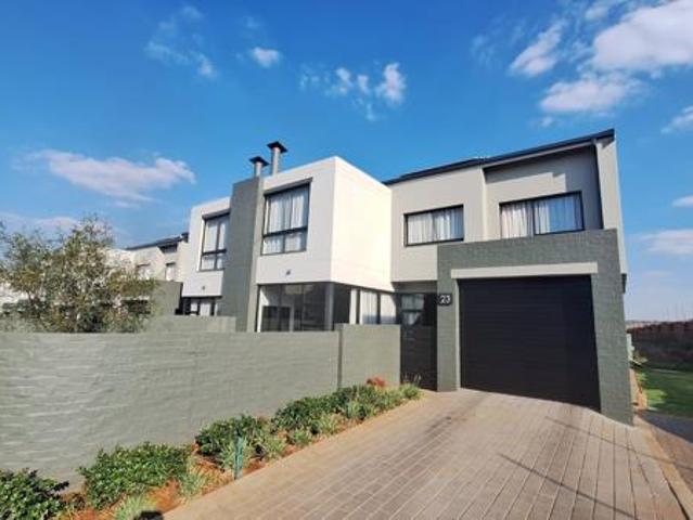 3 Bedroom Townhouse in Midstream Estate