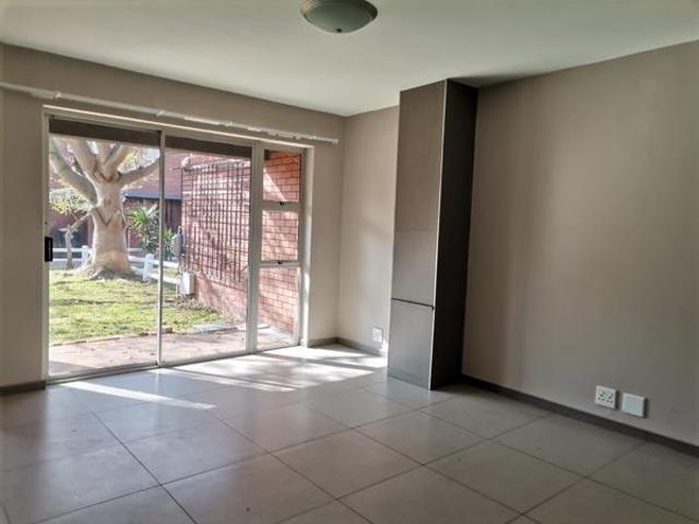 3 Bedroom Townhouse in Milnerton Central