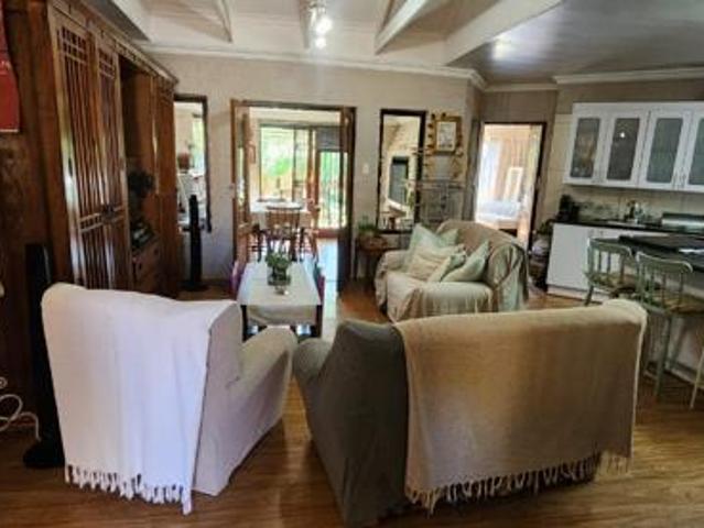 3 Bedroom Townhouse in Mooivallei Park