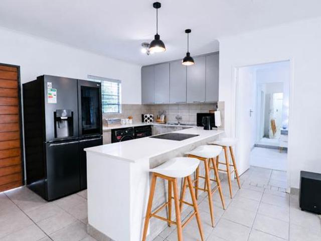 3 Bedroom Townhouse in Monavoni