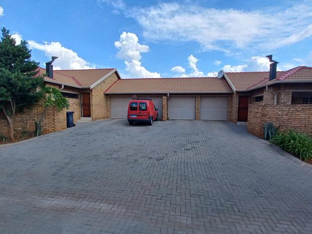3 Bedroom Townhouse in Montana