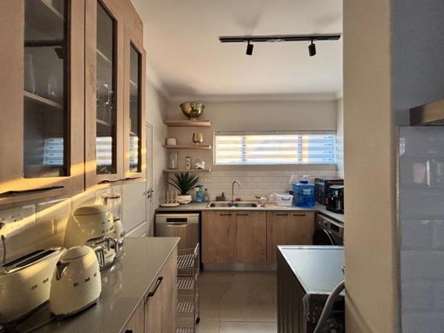3 Bedroom Townhouse in Montana Park