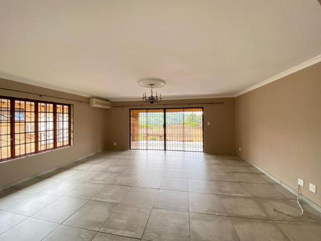 3 Bedroom Townhouse in Montrose