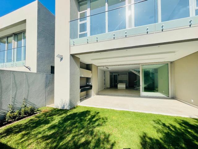 3 Bedroom Townhouse in Morningside