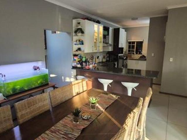 3 Bedroom Townhouse in Moreleta Park